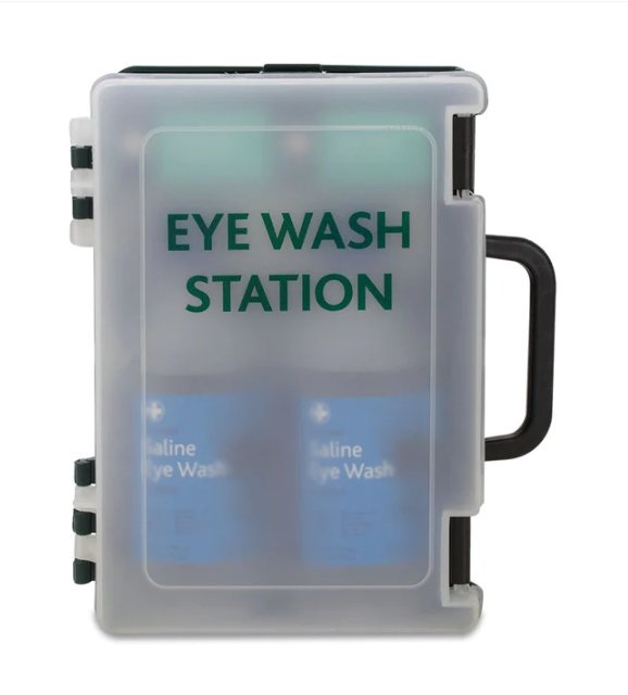 Hazkit - HSE Deluxe Wall Mounted Eyewash Station - Includes 2 x 500ml Eyewash and Pads - Reliance Medical